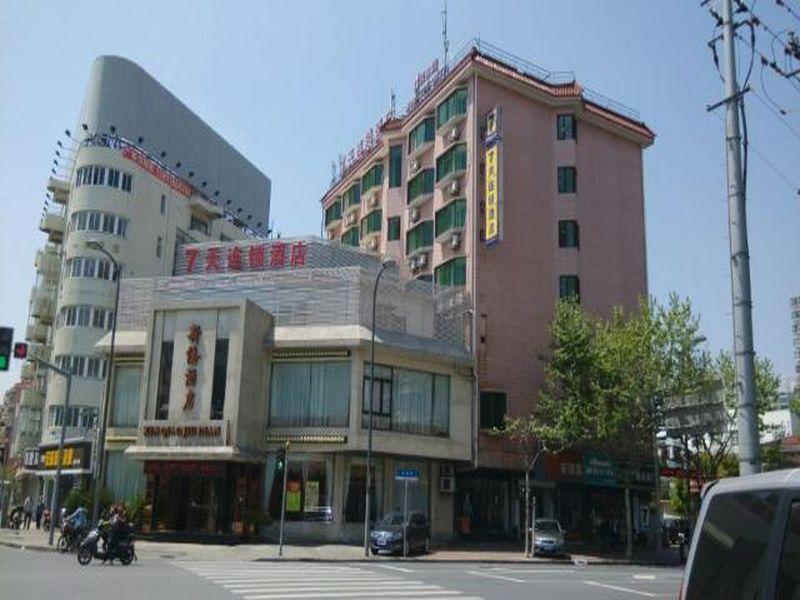7 Days Inn Shanghai Hongkou Football Stadium Branch المظهر الخارجي الصورة